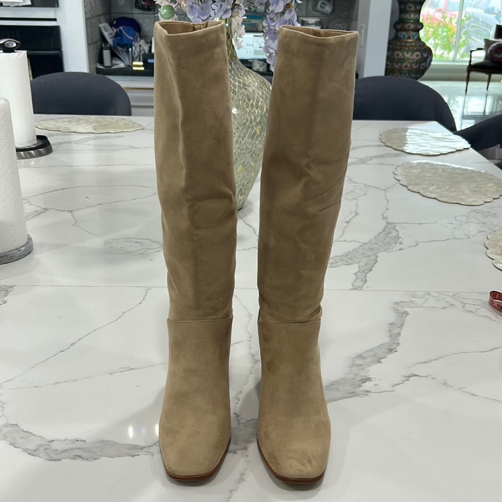 Express Tan/Cream Man Made Material Suede Knee-high Boots. Size 8